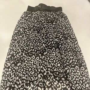 Y2K Black and White Leopard Print Skirt